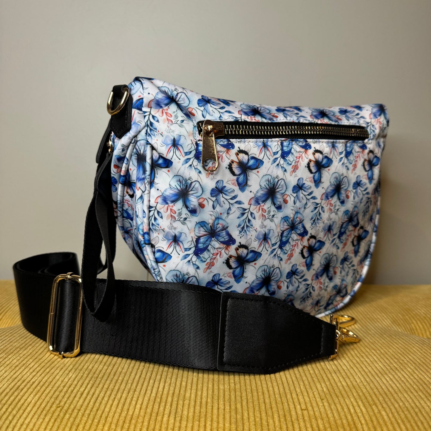Roni - Nylon Crossbody - Blue Butterfly