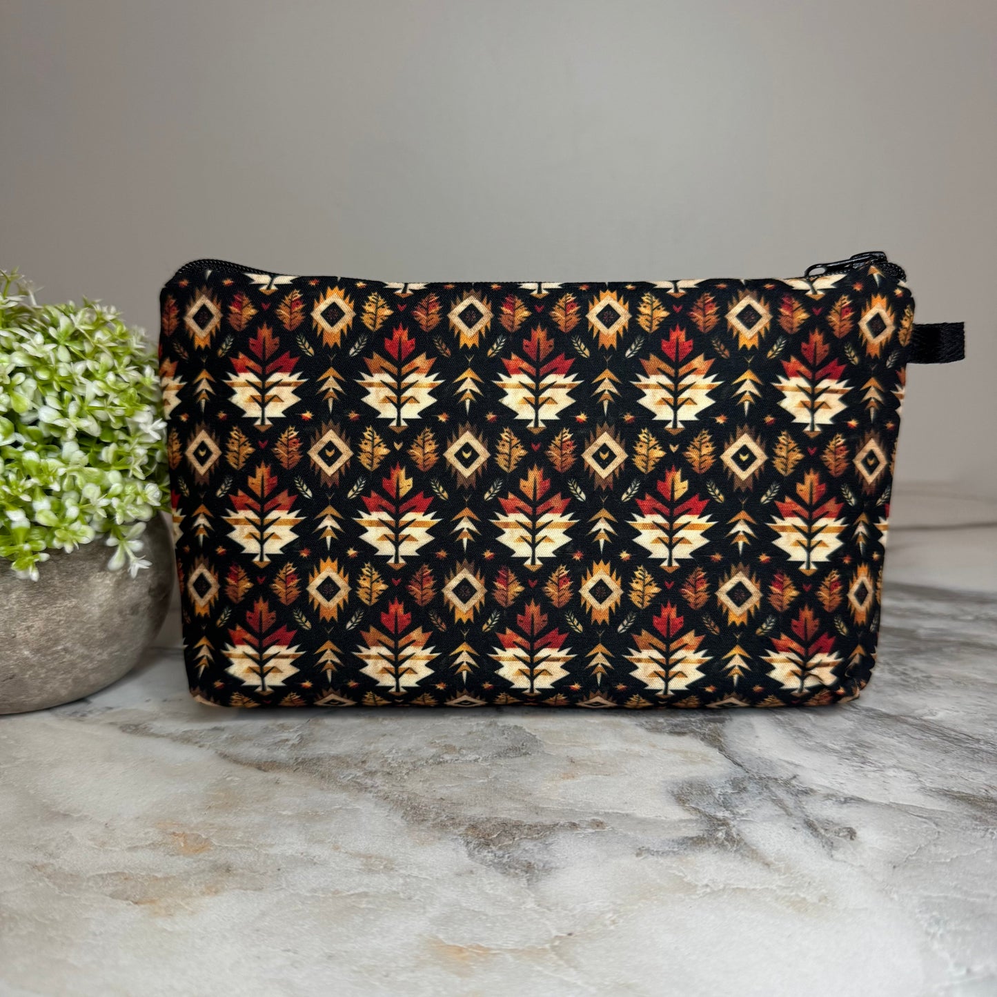 Pouch - Aztec Diamond Leaves