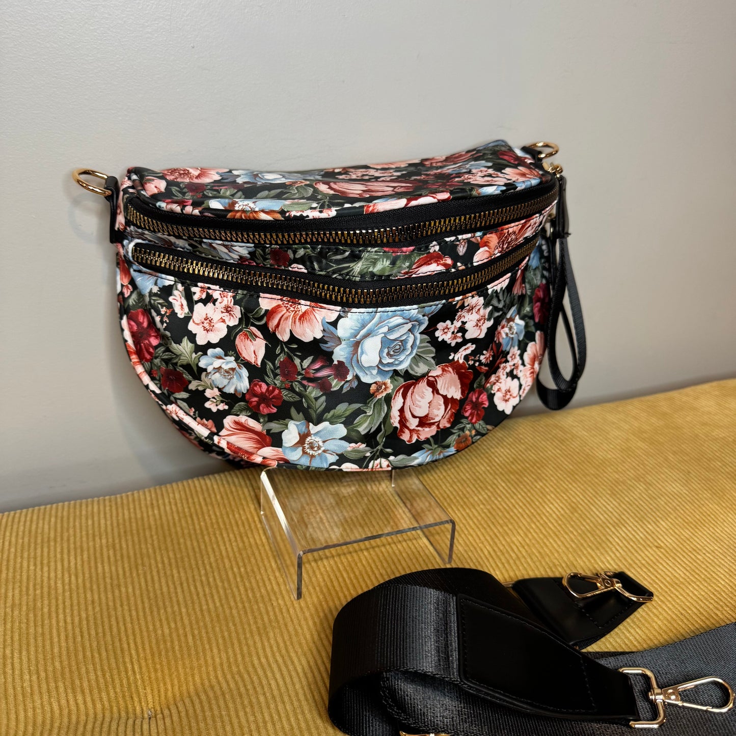 The Roni Nylon Crossbody - Floral