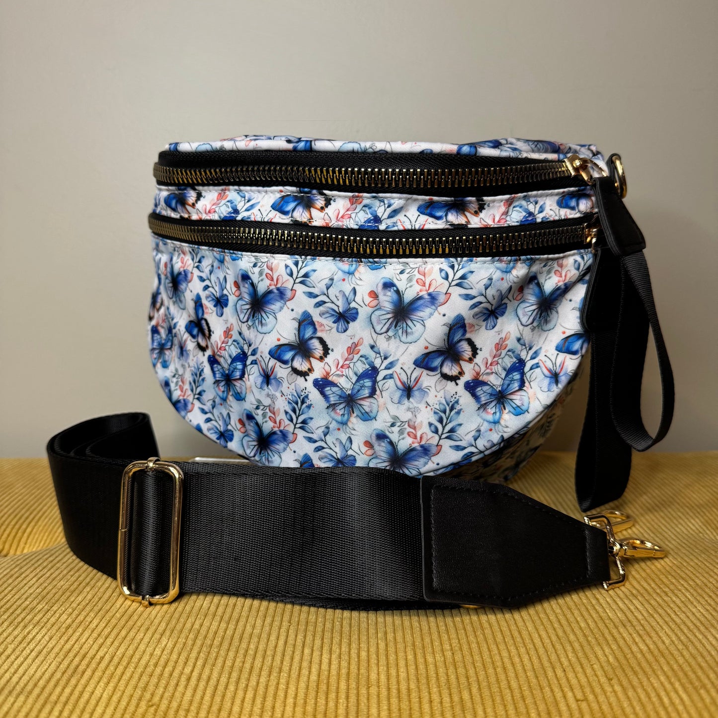 Roni - Nylon Crossbody - Blue Butterfly