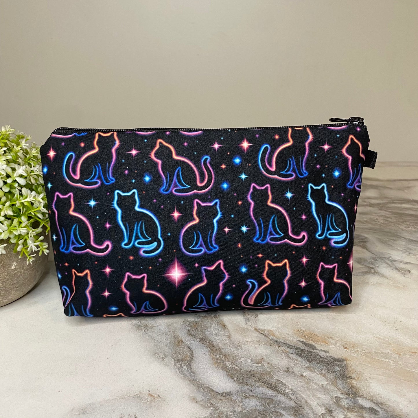 Pouch - Cat Neon Outline